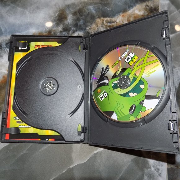 Ben 10 - Season 3 (DVD, 2008, 2-Disc Set) EUC - Picture 3 of 4